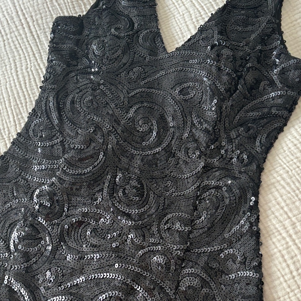 Black V-Neck Sequin Mini Dress - Picture 3 of 7